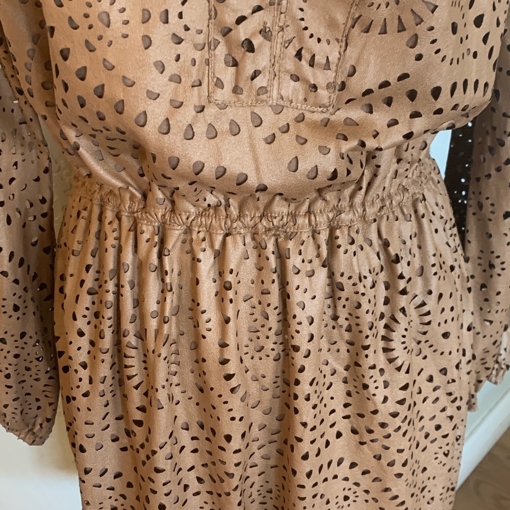dress - Picture 3 of 6